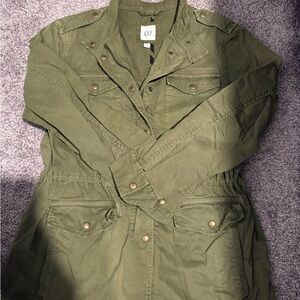 GAP Women's Utility Jacket in Olive